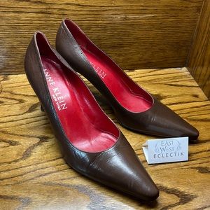 Anne Klein 10M Brown woman’s high heels